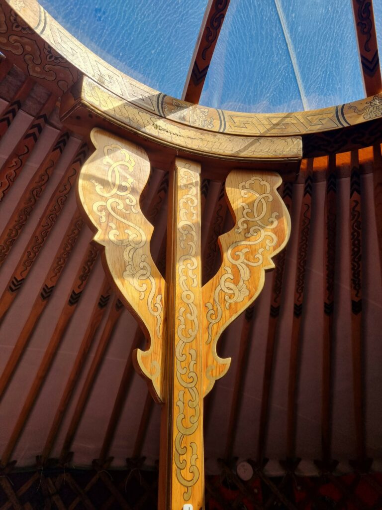 yourte structure inversé